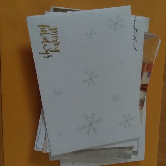 21 Assorted Christmas/Holiday Cards - Picture 3 of 5